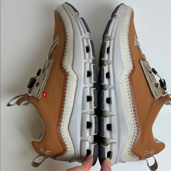 On Cloud  Cloudaway Sneaker Women's  Almond Glacier Hiking US 8.5 Streetwear - Picture 14 of 16